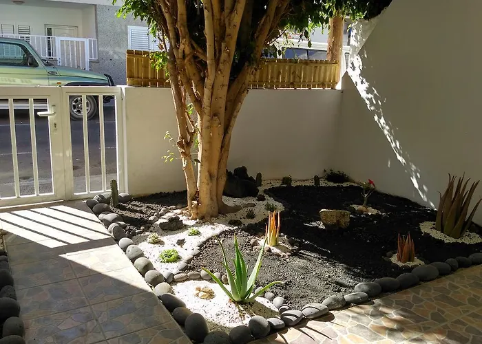 Greentree House בית הארחה *